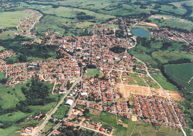 DESENTUPIDORA E LIMPA FOSSA CHARQUEADA