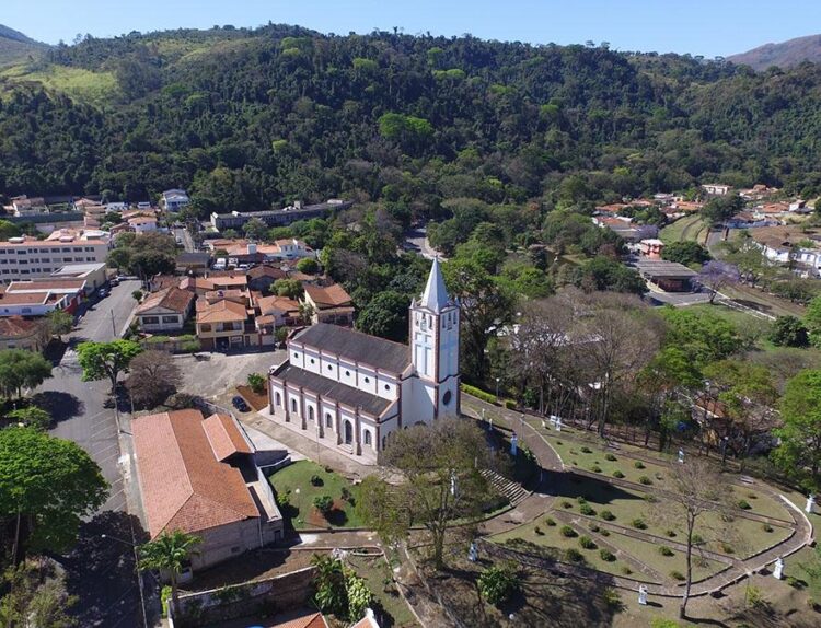 Desentupidora e Limpa Fossa Aguas da Prata